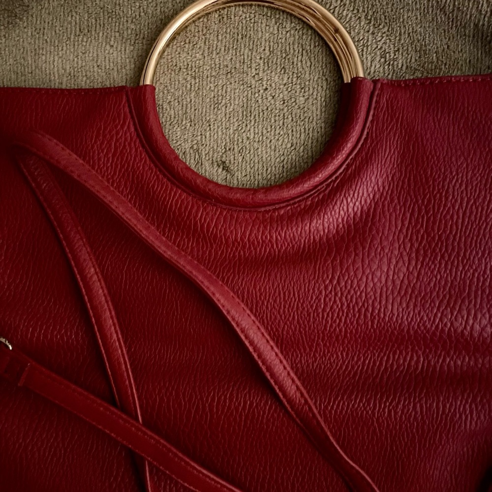 Sondra Roberts, faux leather square red handbag